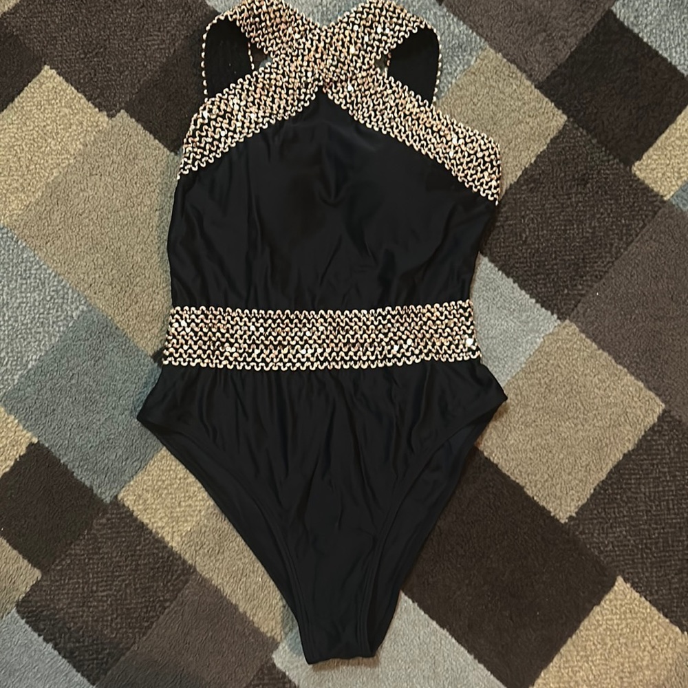 Women’s SHEIN swimsuit